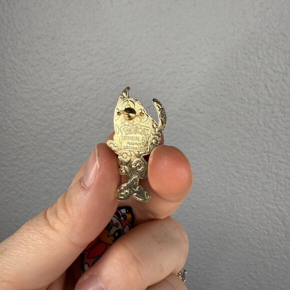 Celebi Pin - Picture 3 of 3